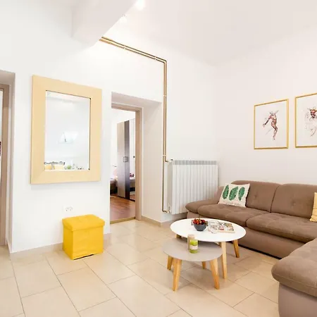 Apartment Heart Of - Modern And Cozy 75m2, 5th Floor