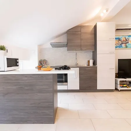 Heart Of - Modern And Cozy 75m2, 5th Floor