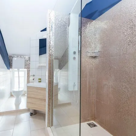 Heart Of - Modern And Cozy 75m2, 5th Floor Apartment