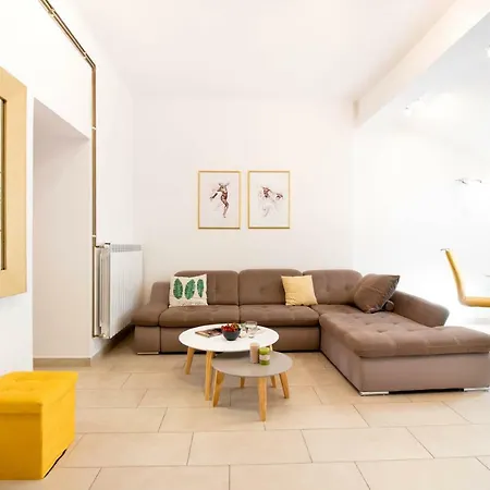 Heart Of - Modern And Cozy 75m2, 5th Floor Apartment