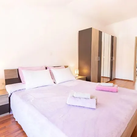 Heart Of - Modern And Cozy 75m2, 5th Floor Apartment